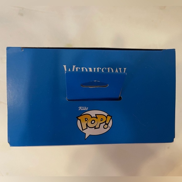 Funko Pop Hallmark Wednesday Adams Christmas Ornament NEW - Picture 3 of 6